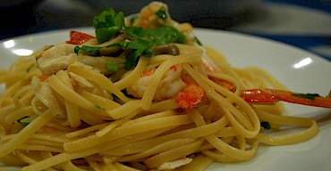 LINGUINE WITH CRAB MEAT