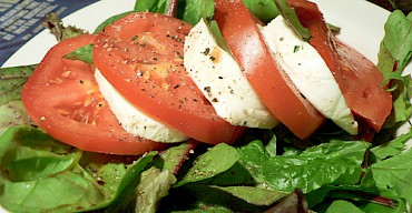 CAPRESE SALAD